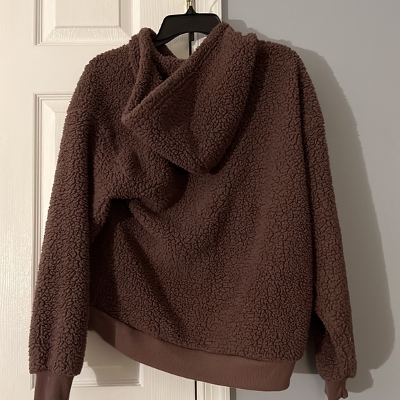 sweatshirt from American Eagle, soft, barley worn - Picture 2 of 2